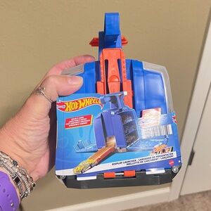 Hot Wheels Blue and Orange Display Launcher